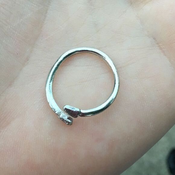 Arrow Ring  - Picture 3 of 4